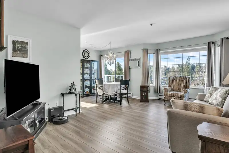 302 33535 KING ROAD - photo 1 of 39