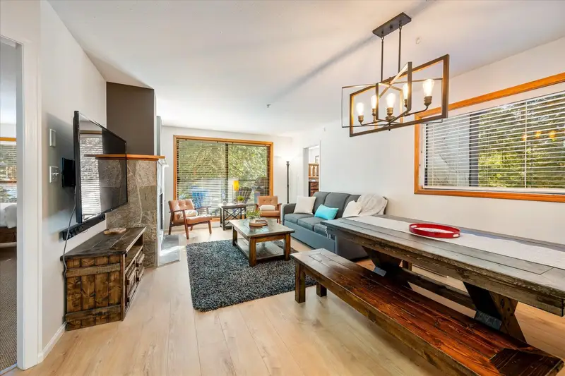 204 4821 SPEARHEAD DRIVE - photo 1 of 25