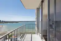 2501 2055 PENDRELL STREET - thumbnail 4