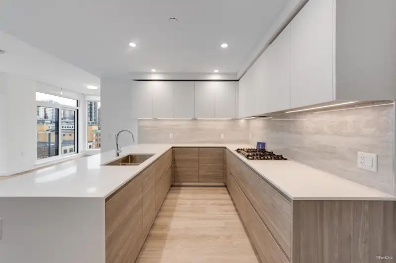 703 660 QUAYSIDE DRIVE - photo 4 of 40
