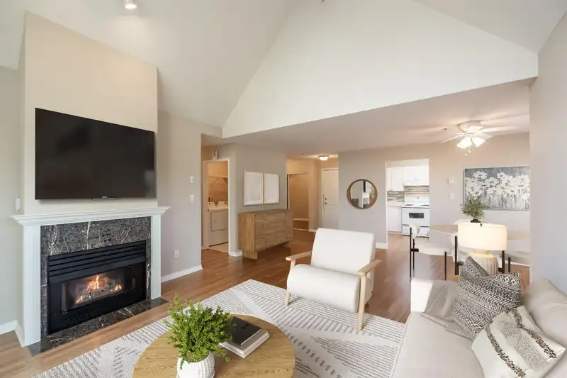 403 20088 55A AVENUE - photo 2 of 17