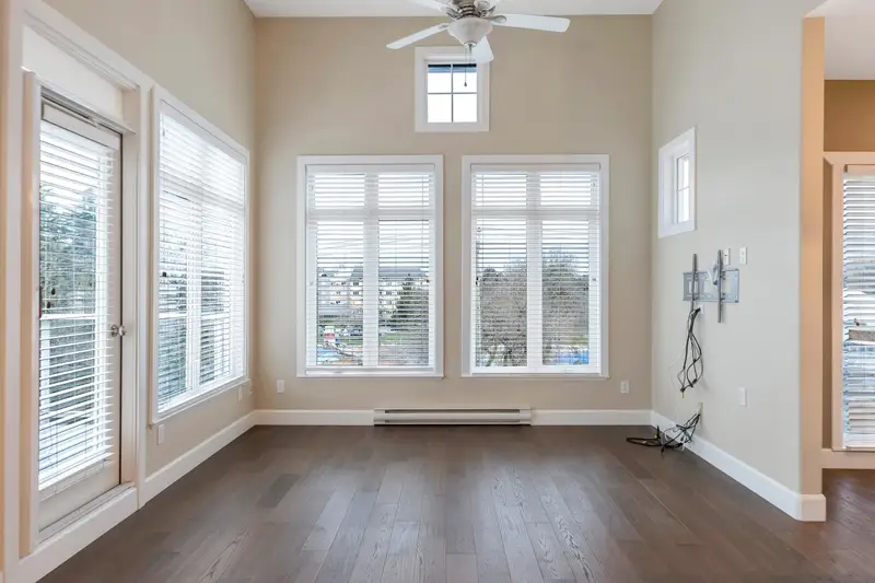 417 4280 MONCTON STREET - photo 4 of 25