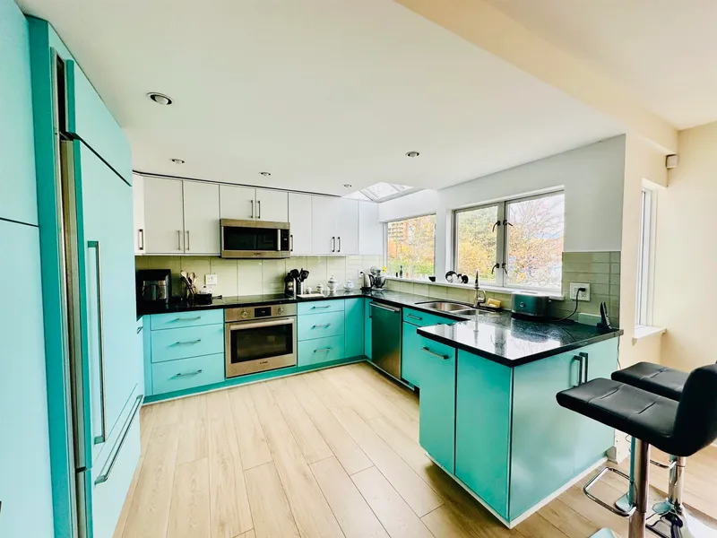 1596 ISLAND PARK WALK - photo 4 of 25