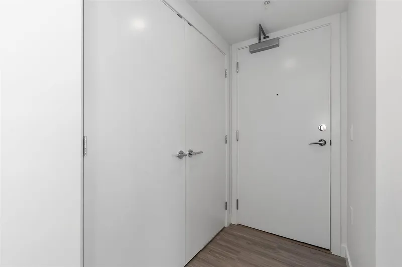 2312 13675 107A AVENUE - photo 2 of 22