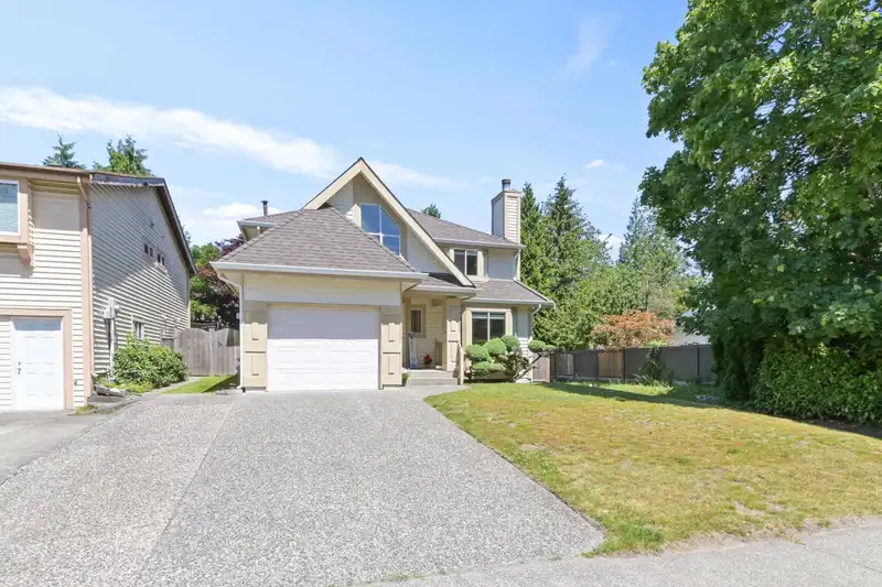 15183 97B AVENUE - photo 2 of 29
