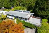 1241 NEPAL CRESCENT - thumbnail 1
