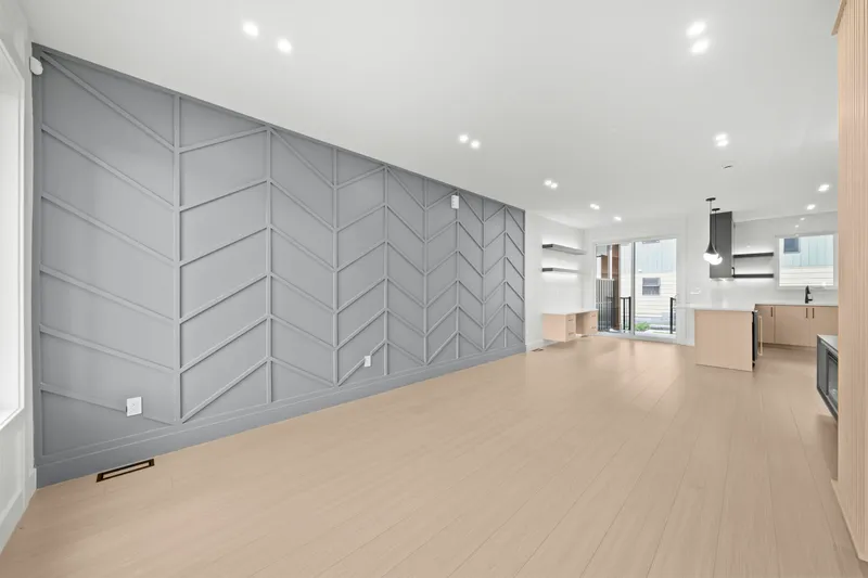 2 314 NELSON STREET - photo 2 of 25