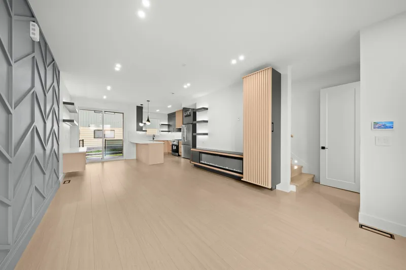 2 314 NELSON STREET - photo 3 of 25