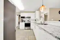 209 15298 20 AVENUE - thumbnail 5