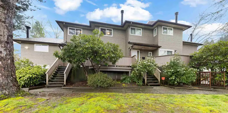 3058 SMITH AVENUE - photo 1 of 21