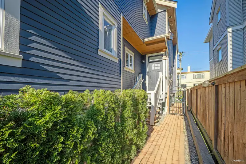 1609 FRANCES STREET - photo 2 of 33