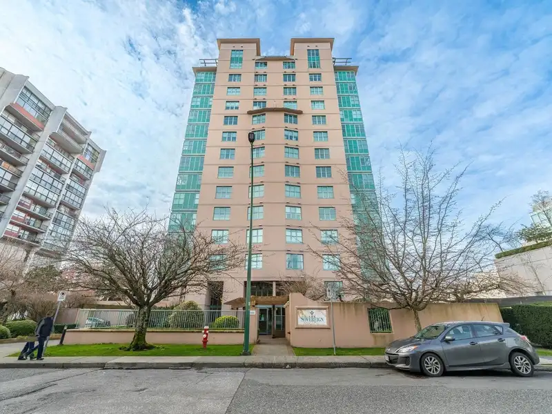 1502 1555 EASTERN AVENUE - photo 1 of 15