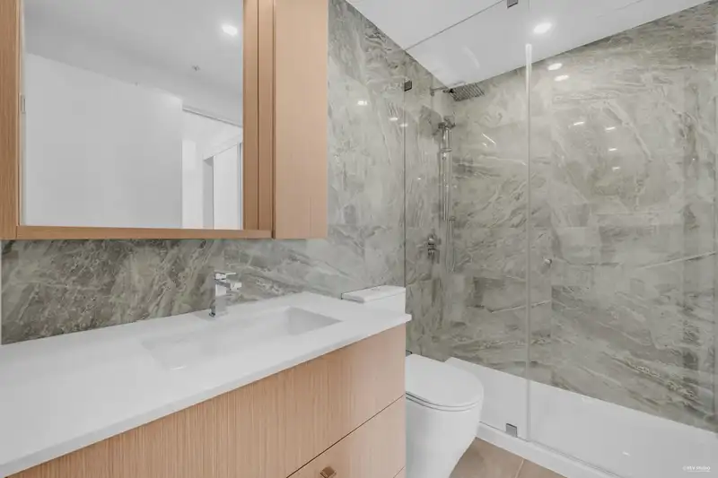 2307 6468 WILLINGDON AVENUE - photo 2 of 33