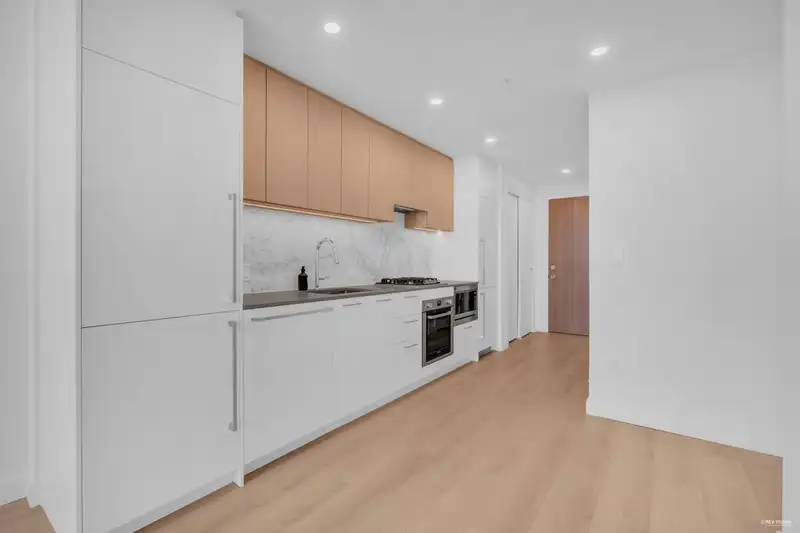 2307 6468 WILLINGDON AVENUE - photo 3 of 33
