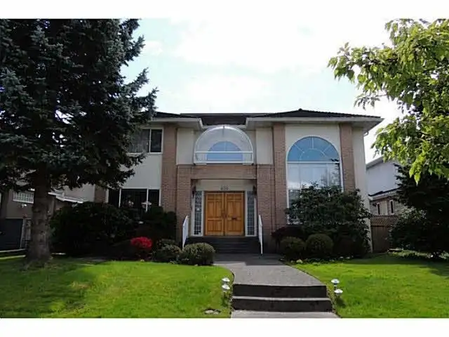 438 W 43RD AVENUE - photo 1 of 1