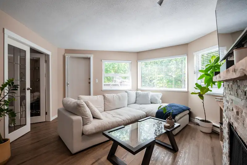 212 4885 53 STREET - photo 2 of 26