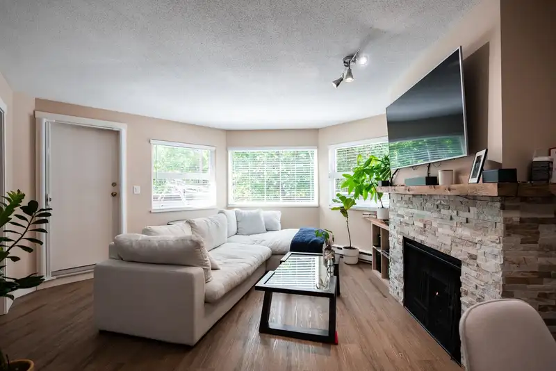 212 4885 53 STREET - photo 4 of 26