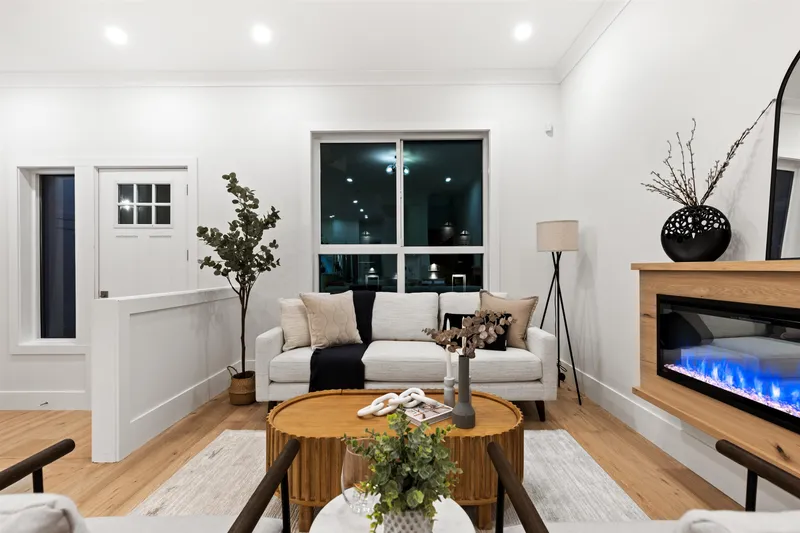 102 16623 18A AVENUE - photo 4 of 25