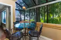 2440 QUEENS AVENUE - thumbnail 8