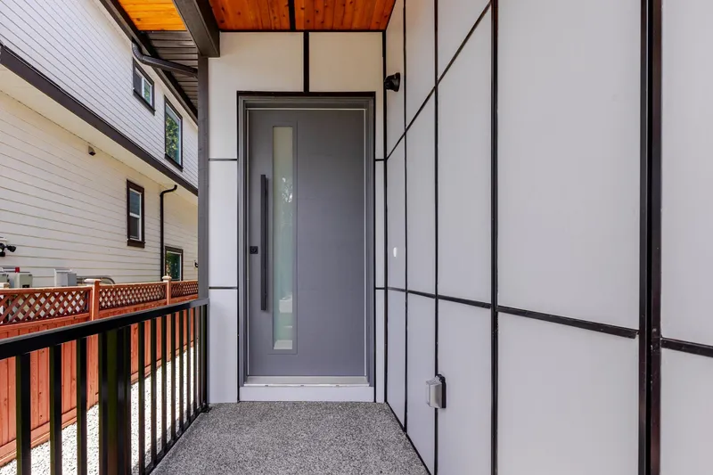 11729 85A AVENUE - photo 2 of 25