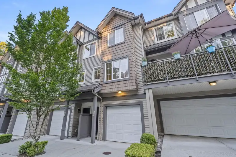 30 8533 CUMBERLAND PLACE - photo 2 of 31