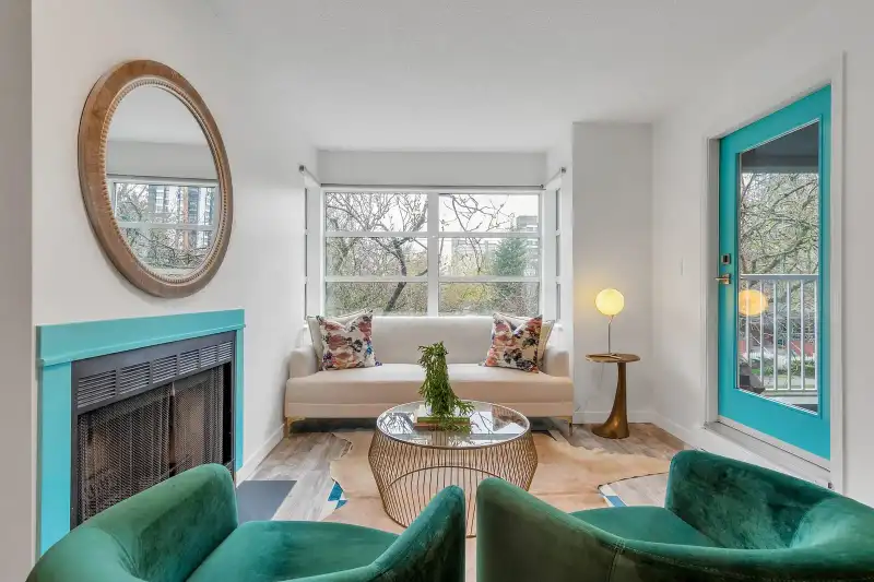 206 1399 BARCLAY STREET - photo 1 of 31