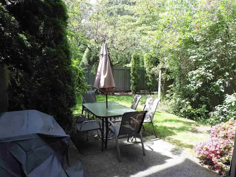 1147 MONTROYAL BOULEVARD - photo 3 of 25