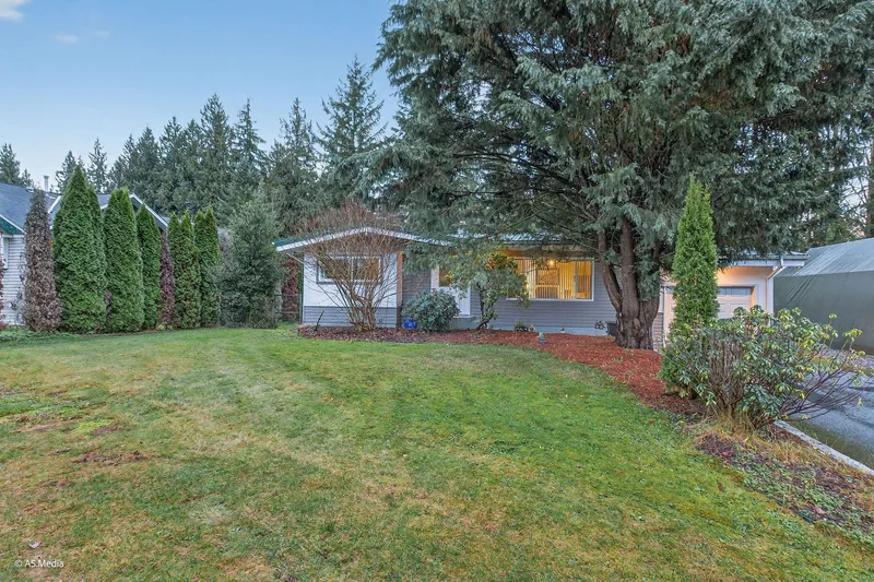 24644 56 AVENUE - photo 2 of 25