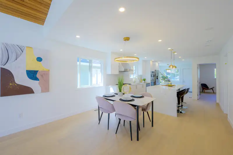 419 E 60TH AVENUE - photo 3 of 21