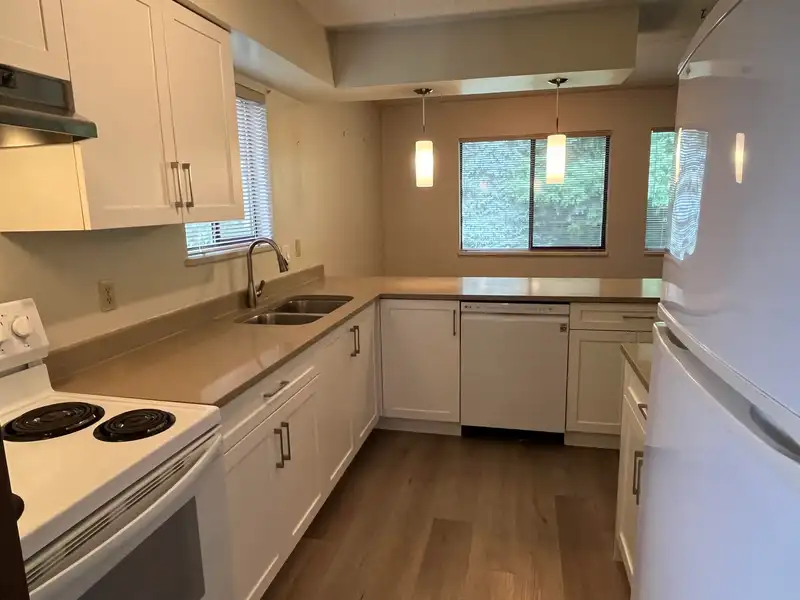 6631 WADE ROAD - photo 4 of 13