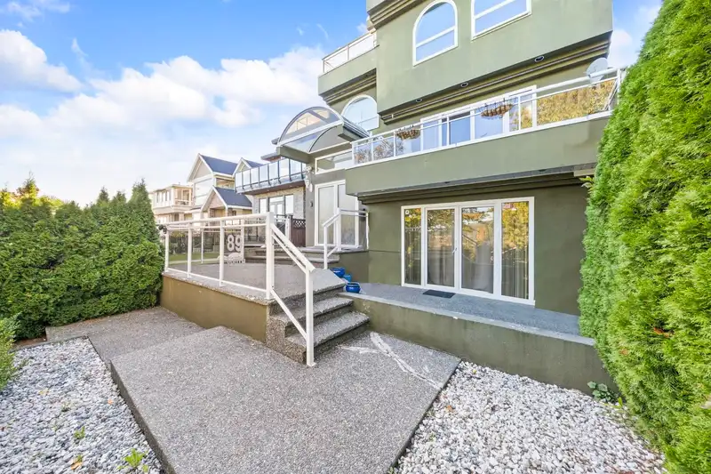 89 ELLESMERE AVENUE - photo 3 of 40