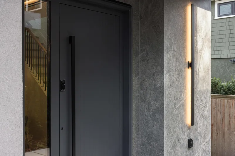 1181 33RD AVENUE - photo 4 of 25