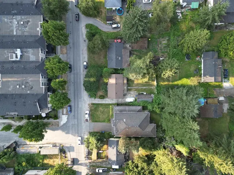 9964 138 STREET - photo 1 of 19