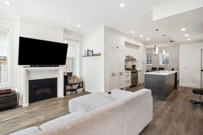 352 W 62ND AVENUE - photo 4 of 29