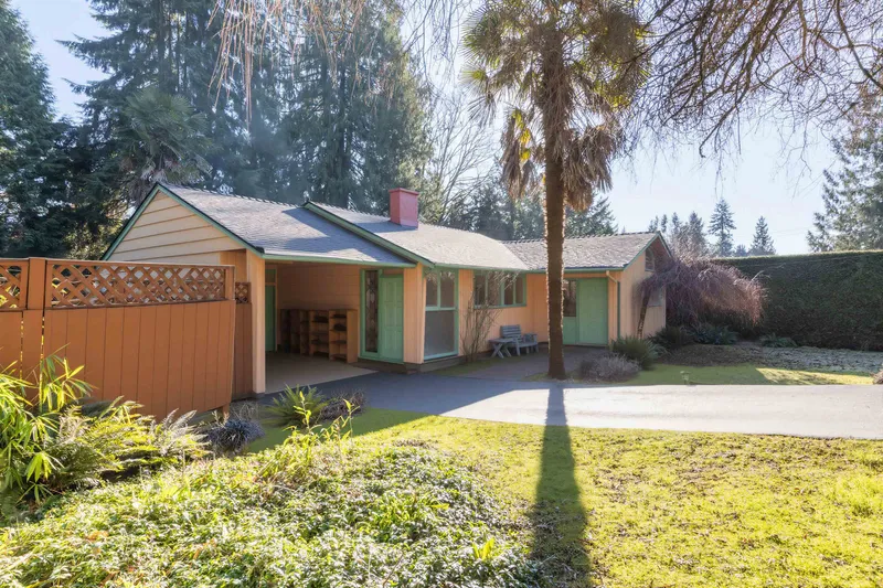 1670 AYLESLYNN DRIVE - photo 2 of 25