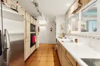 1670 AYLESLYNN DRIVE - thumbnail 6