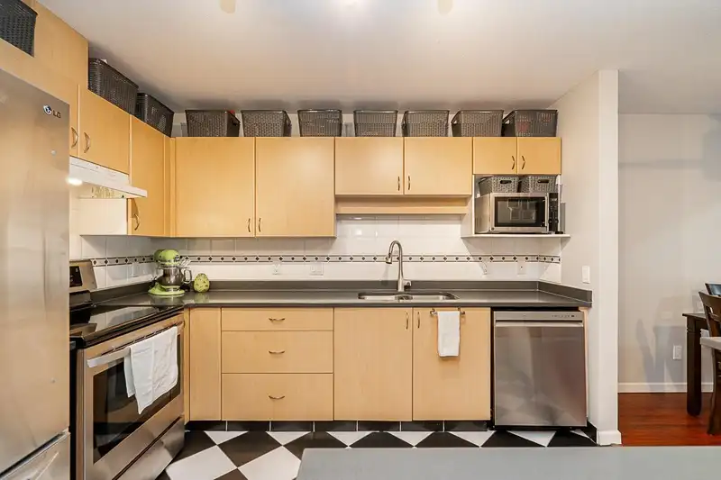 403 9668 148 STREET - photo 3 of 40