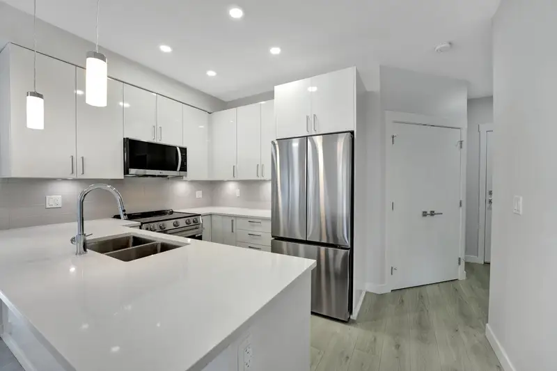 117 33886 PINE STREET - photo 3 of 25