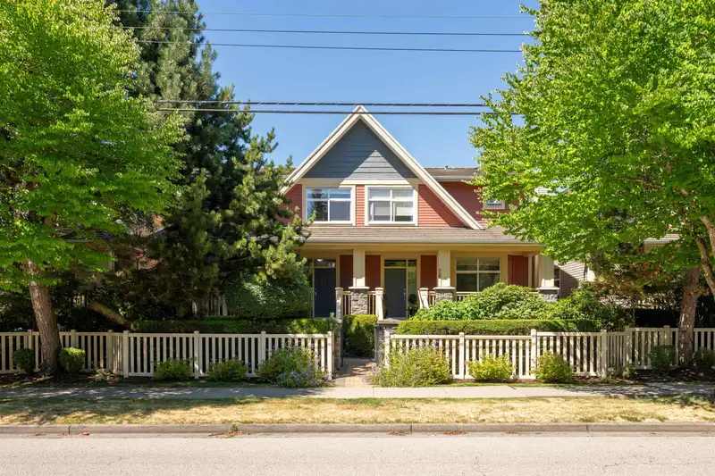 27 15255 36 AVENUE - photo 1 of 30