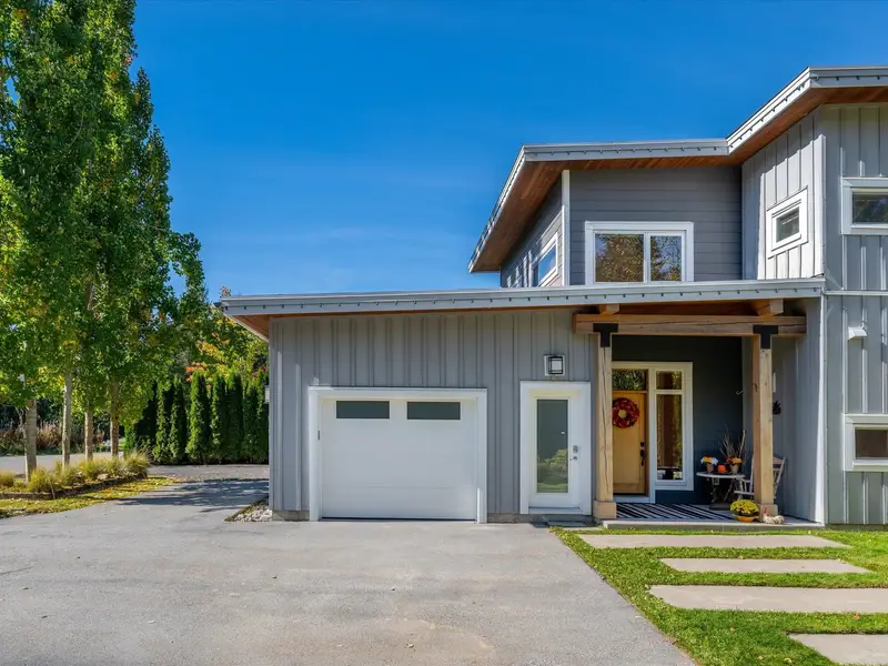 1087 MADELEY PLACE - photo 4 of 25