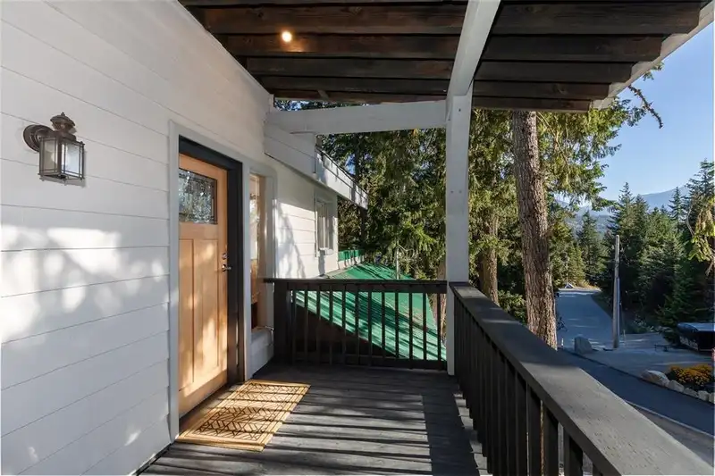 9539 EMERALD DRIVE - photo 3 of 35