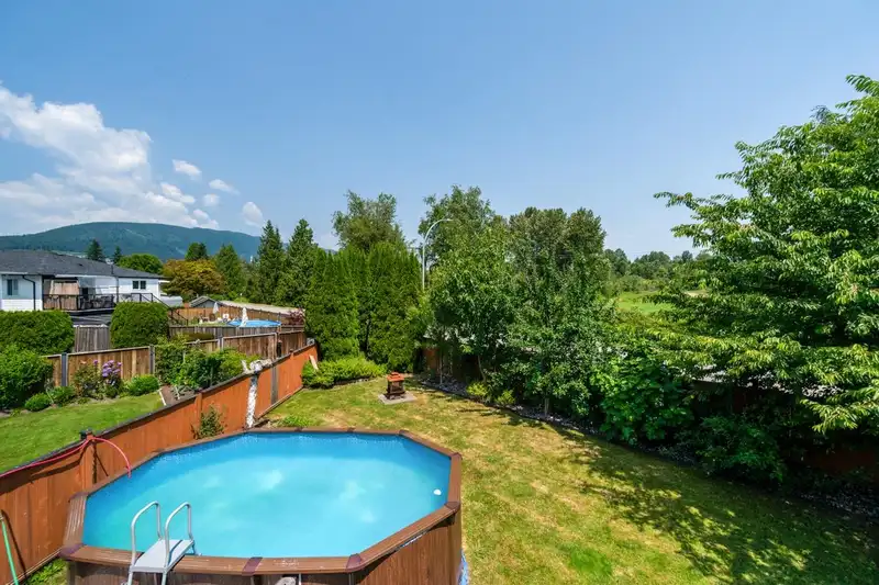 619 SWANSON PLACE - photo 3 of 29