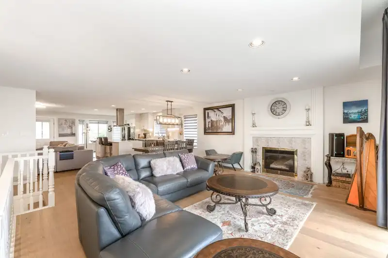 2635 PANORAMA DRIVE - photo 4 of 36