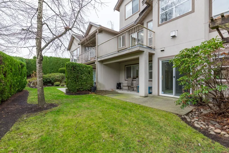 32 2525 YALE COURT - photo 2 of 25