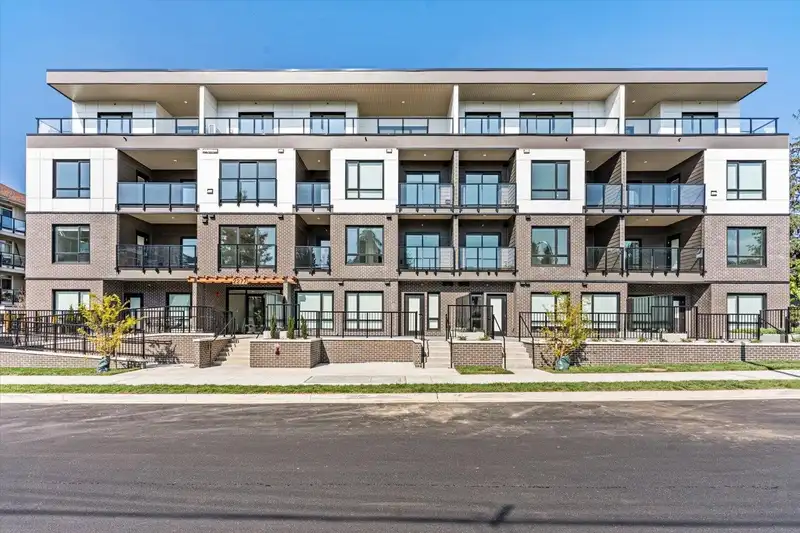 202 2277 HAWTHORNE AVENUE - photo 1 of 2
