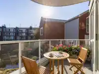 202 1551 MARINER WALK - thumbnail 18