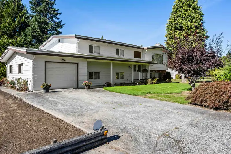 4629 239 STREET - photo 4 of 34