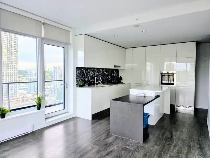 1102 1955 SE ALPHA WAY - photo 3 of 14