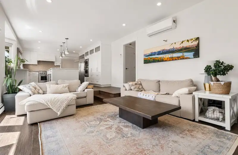 366 BALFOUR DRIVE - photo 4 of 35