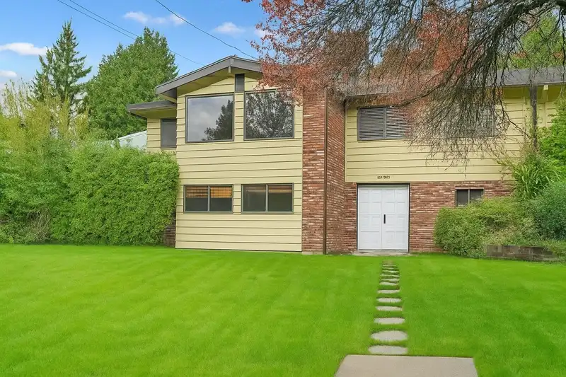 1987 CAPE HORN AVENUE - photo 1 of 40